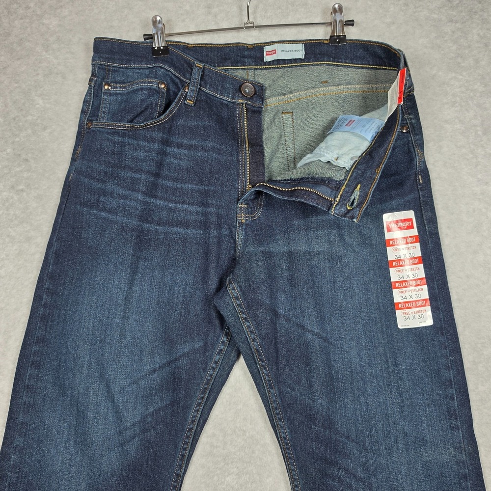 Wrangler Jeans Mens Size 34x30 Dark Wash Relaxed Boot Cut Whiskers Faded Stretch